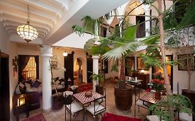 Riad Des Trois Palais