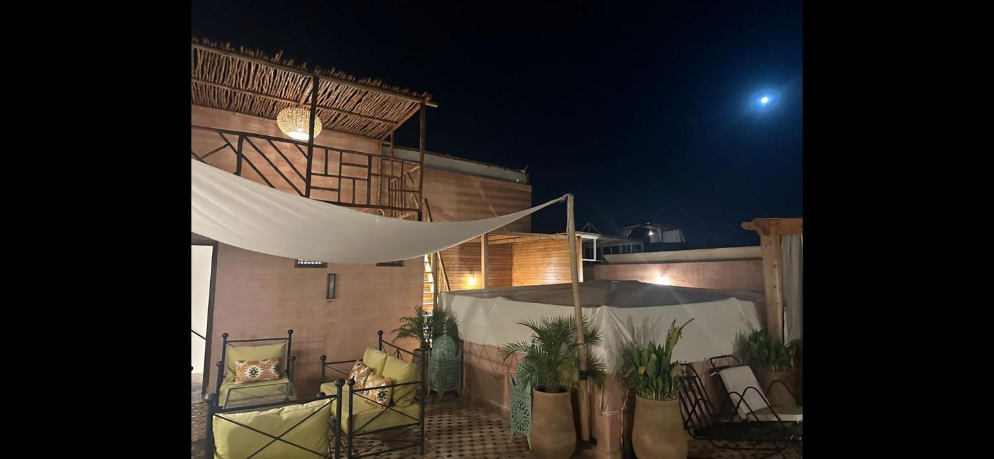 Riad Des Trois Palais Marrakesh Exterior photo
