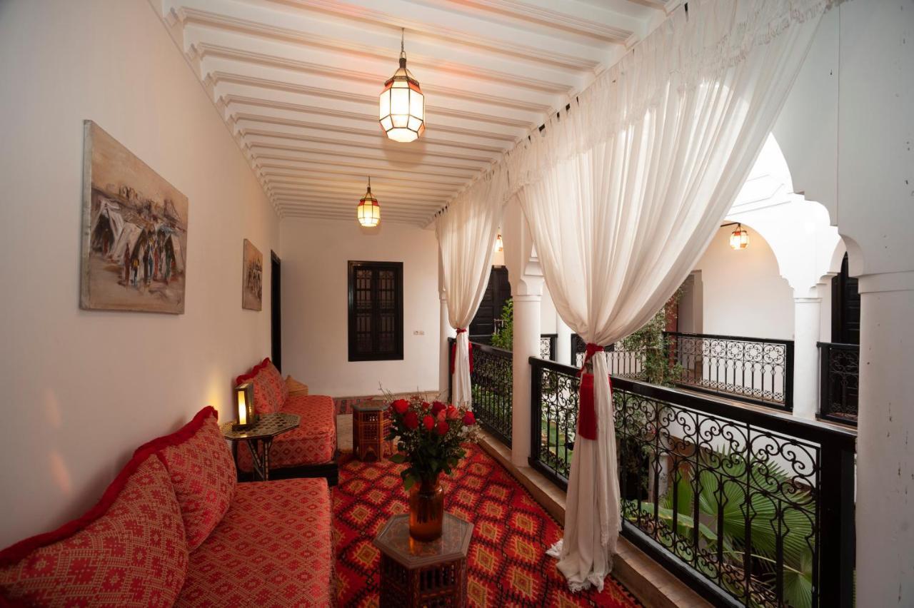Riad Des Trois Palais Marrakesh Exterior photo