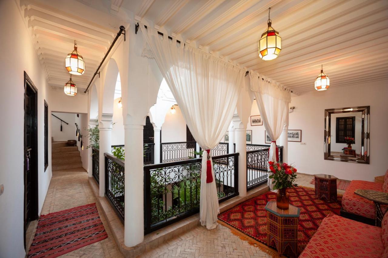 Riad Des Trois Palais Marrakesh Exterior photo